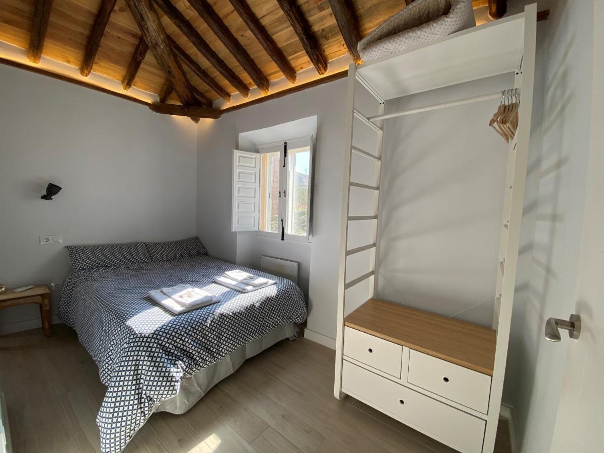 Apartamento Torre Del Aver Caces Exteriör bild